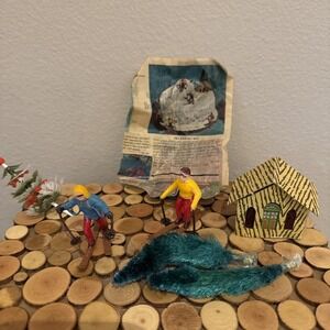 Vintage Cake Topper Set Winter Ski Lodge Trees Cabin Skiers Hong Kong Japan